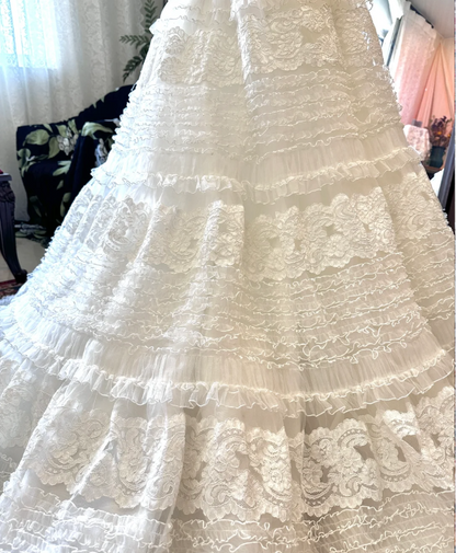 Retro tube top lace cake fishtail wedding dress with small train P2907