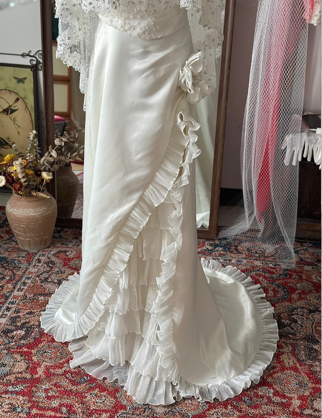 Vintage zipper sling beaded wave organza high slit small train satin wedding dress P2910
