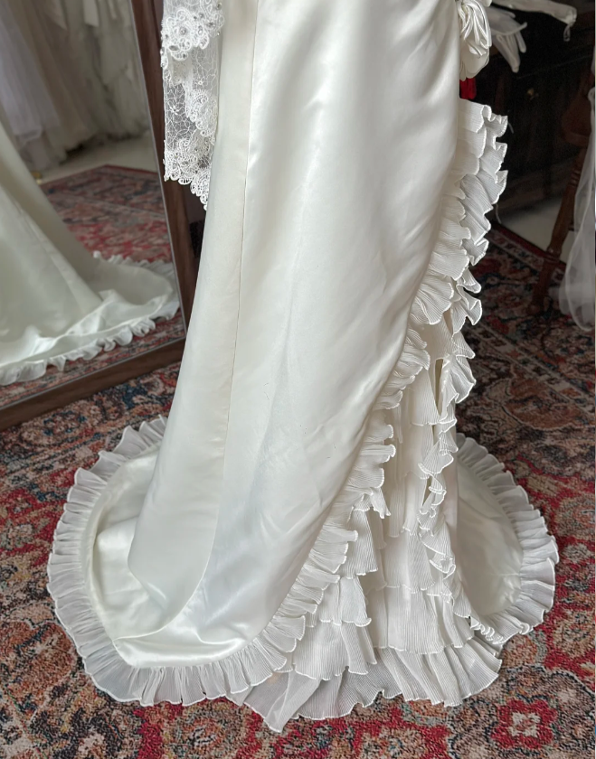 Vintage zipper sling beaded wave organza high slit small train satin wedding dress P2910