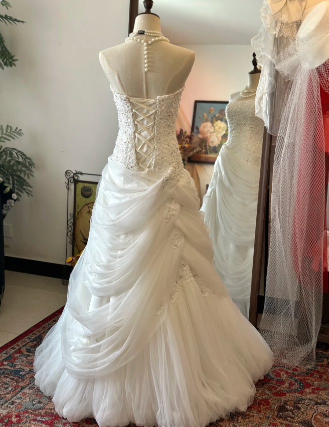 Vintage White Tube Top Embroidered Cloud Tulle Floor-Length Wedding Dress P2913