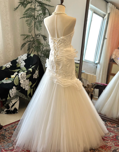 Simple and Elegant Beaded Strapless Satin Tulle Wedding Dress P2914