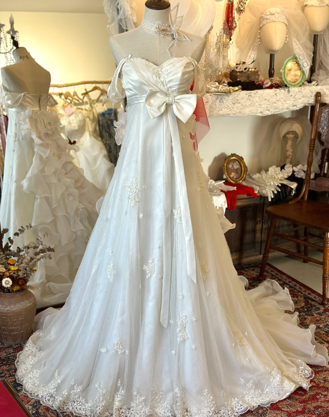 Elegant white off-shoulder bow chiffon lace wedding dress with train P2918