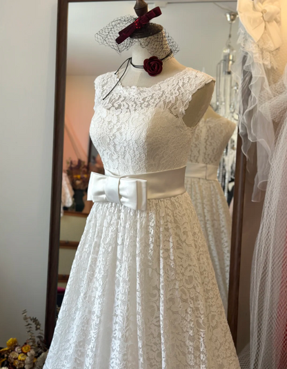 French lace round neck bow waist A-line elegant wedding dress P2919