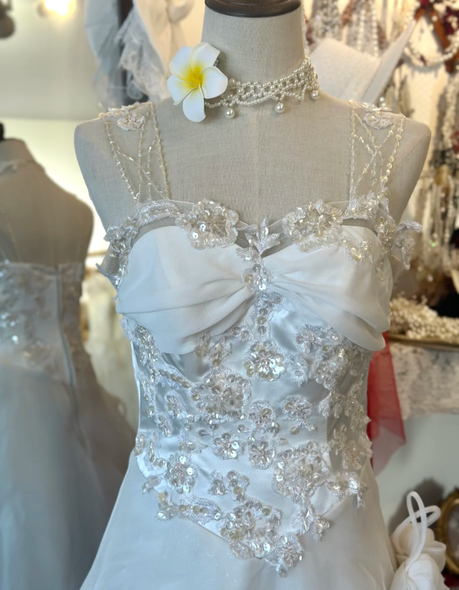 Elegant Camellia White Strap Sequined Floor-Length Wedding Dress P2930