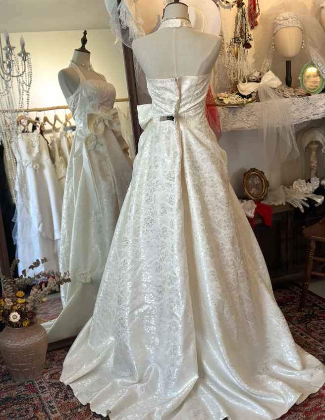 White Elegant Halter Neck Dark Pattern 3D Flower Satin Wedding Dress P2933