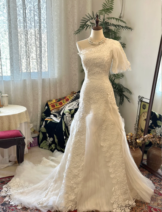 One-shoulder lace multi-layer tulle stitching strappy train wedding dress P2936