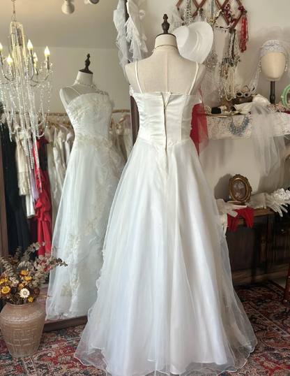 Gentle retro vintage sling ruffled wedding dress P2937