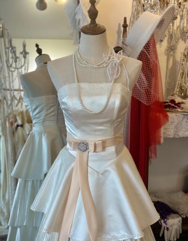 Elegant White Strapless Satin Beaded Princess Cake Floor-Length Wedding Dress P2946