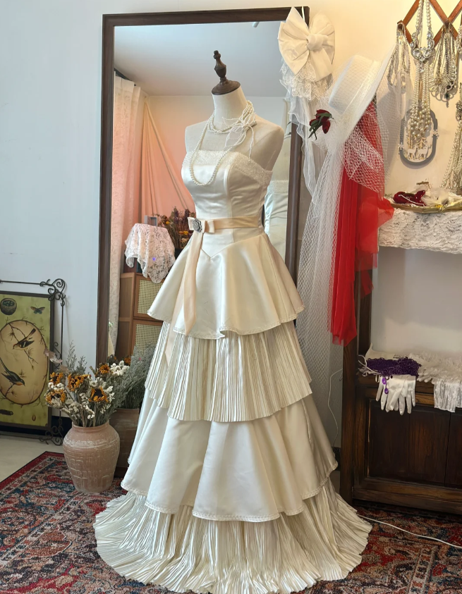 Elegant White Strapless Satin Beaded Princess Cake Floor-Length Wedding Dress P2946