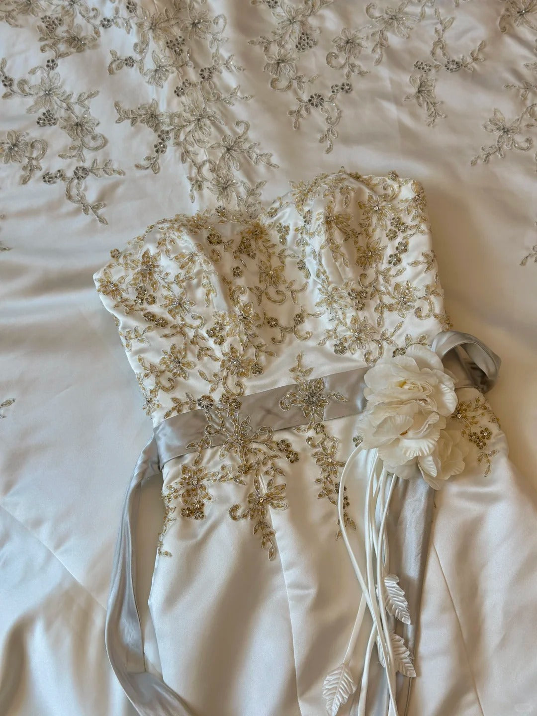 Vintage Thick Satin Embroidered Mermaid Sweetheart Neckline Wedding Dress P2947