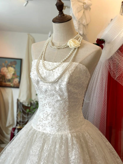 Vintage Strapless Rose Embroidery Wedding Dress with Train P2954