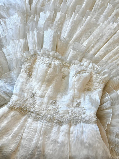 Retro Elegant Strapless Layered Tulle Mermaid Train Wedding Dress P2956