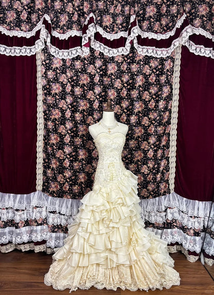 Vintage Ivory Sweetheart Neck Chiffon Lace Trim Wedding Dress P2958