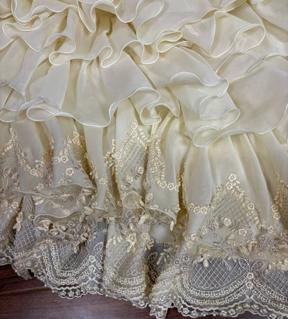 Vintage Ivory Sweetheart Neck Chiffon Lace Trim Wedding Dress P2958