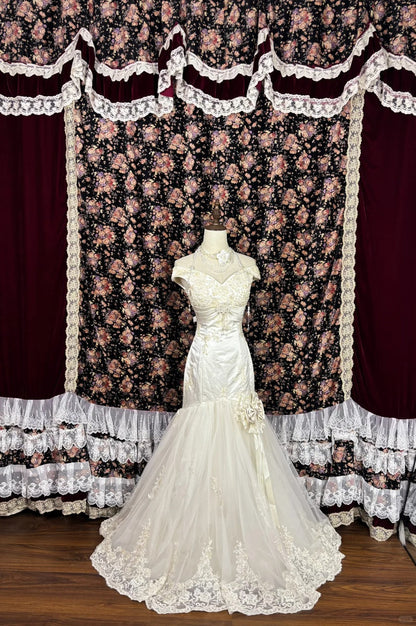 Vintage satin patchwork tulle embroidery and beading one-shoulder mermaid wedding dress P2964