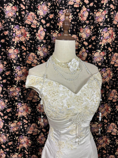 Vintage satin patchwork tulle embroidery and beading one-shoulder mermaid wedding dress P2964