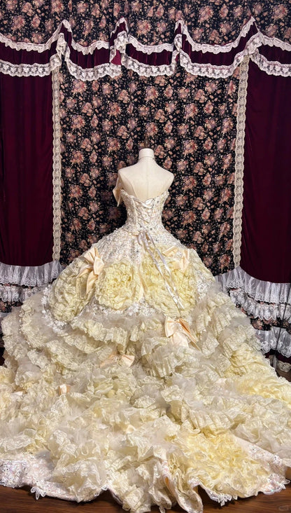 Retro light yellow tube top bow beaded lace princess trailing wedding dress P2969