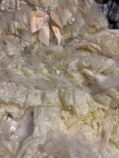 Retro light yellow tube top bow beaded lace princess trailing wedding dress P2969