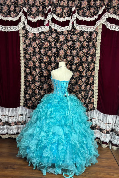 Beautiful aqua blue heart-shaped neckline rhinestone hem wedding dress P2986