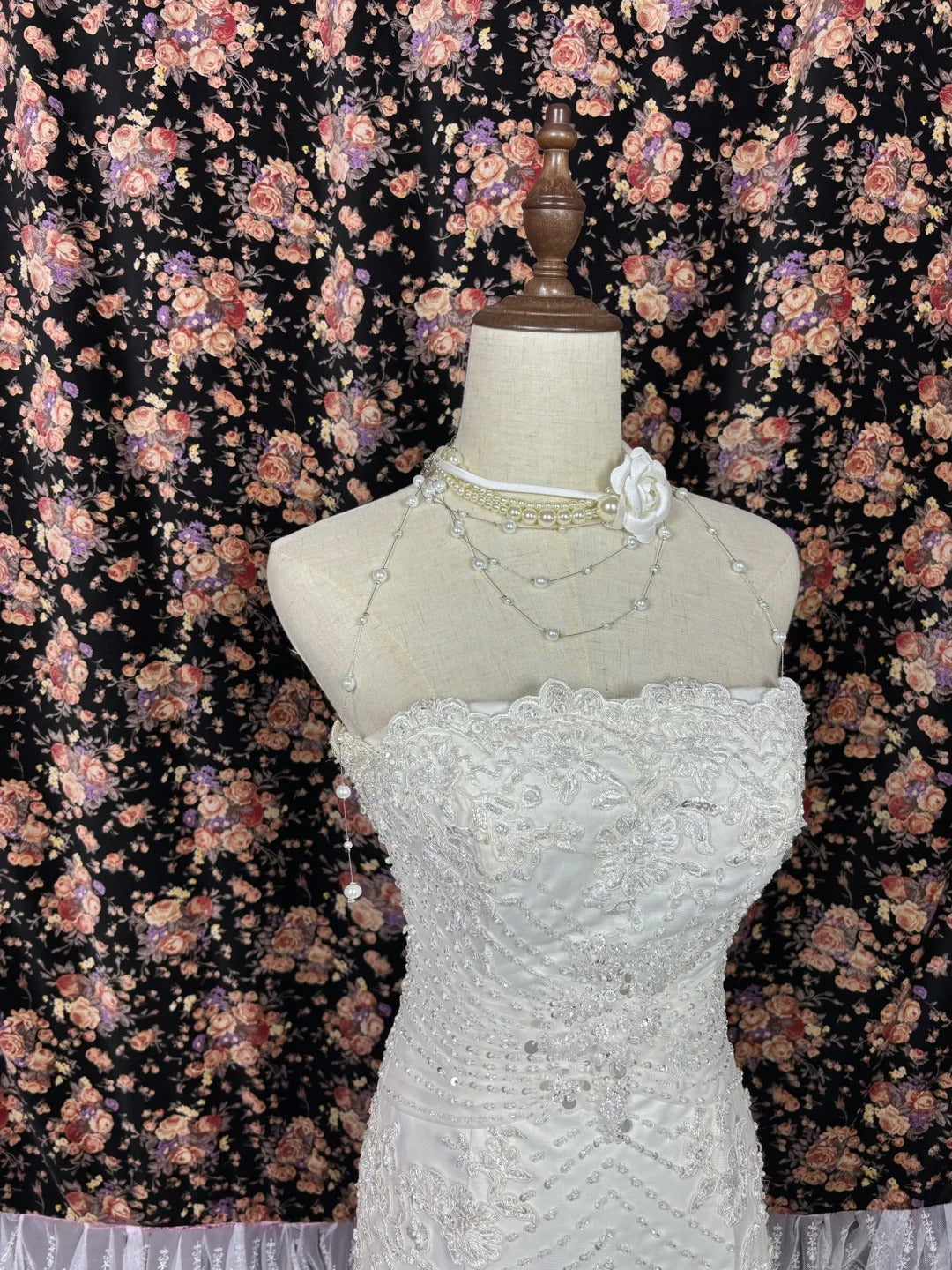 Retro Elegant Strapless White Heavy Beaded Lace Mermaid Wedding Dress P2990