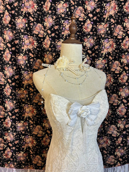 Sweetheart White Lace and Tulle Wedding Dress with Large Skirt P2997