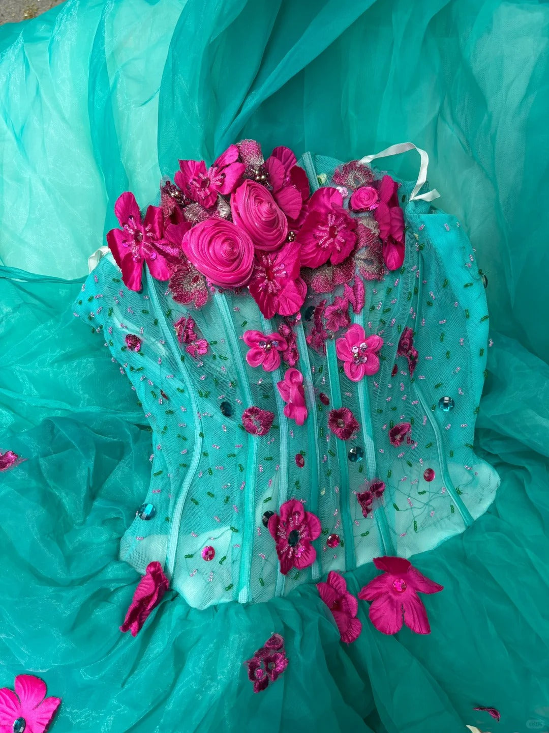 Chic Turquoise Strapless 3D Flower Herringbone Tulle Floor-Length Wedding Dress P3005