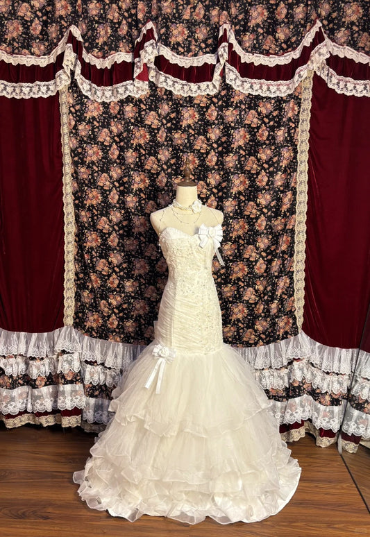 Elegant sweetheart neckline dark pattern beaded patchwork white mermaid wedding dress P3009