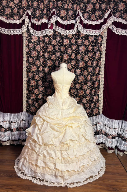 Sweet Light Yellow Beaded Ruffled Cake Floor-Length Wedding Dress P3012