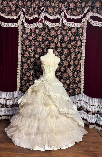 Retro cute beaded three-dimensional flower cake skirt fungus curling edge wedding dress P3019