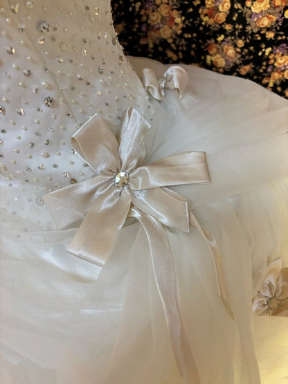 White heart-shaped collar bow beaded cake skirt wedding dress P3029