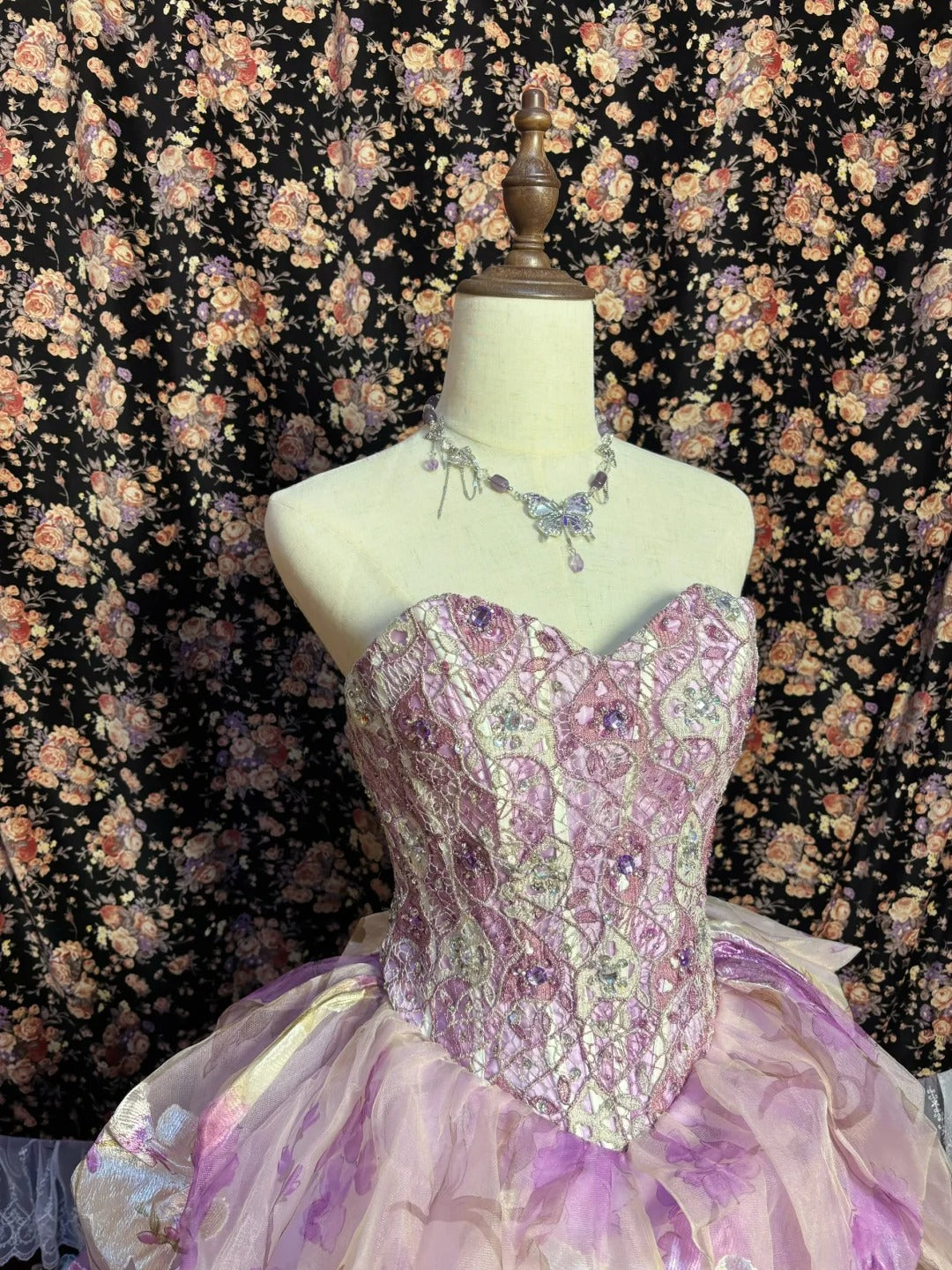 Dreamy Purple Flower Handle Heart-Shaped Neck Printed Tulle Floor-Length Wedding Dress P3031