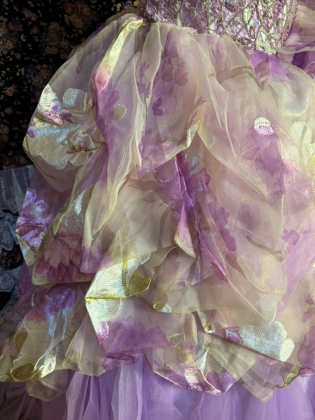 Dreamy Purple Flower Handle Heart-Shaped Neck Printed Tulle Floor-Length Wedding Dress P3031