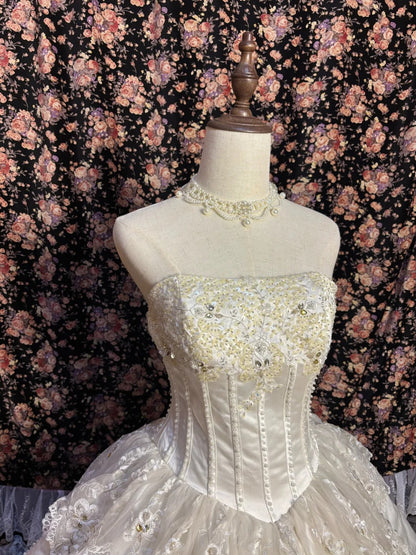 Retro Elegant Strapless Sequin Beaded Satin Flower Bud Lace Edge Wedding Dress P3032