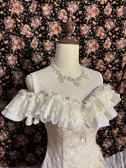 White Elegant One Shoulder Lace Embroidery Three-Dimensional Flower Bias Cut Small Train Wedding Dress P3033