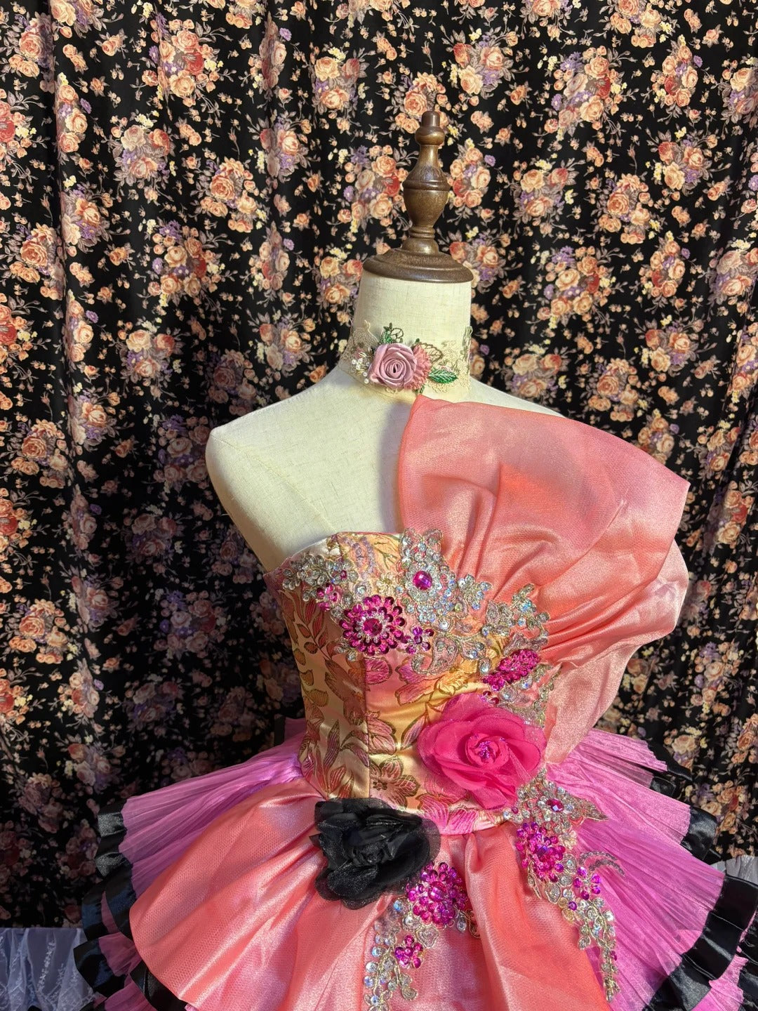 Retro Pink 3D Flower Multi-layered Tulle Cake Skirt Floor-length Wedding Dress P3039