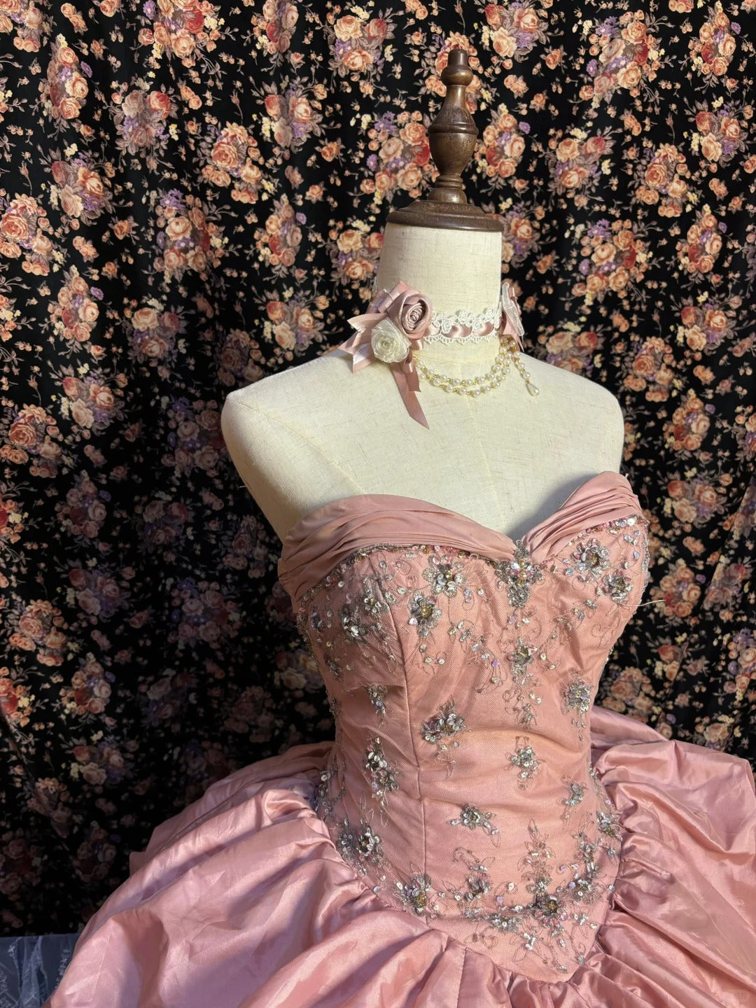 Princess Pink Heart-Shaped Neck Thick Satin Beaded Puff Wedding Dress P3040