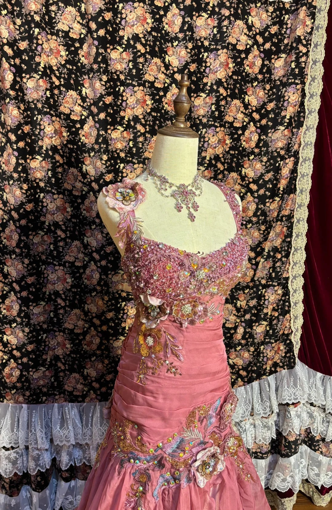 Vintage Pink Chiffon Strap 3D Flower Beaded Chiffon Satin Mermaid Wedding Dress P3042