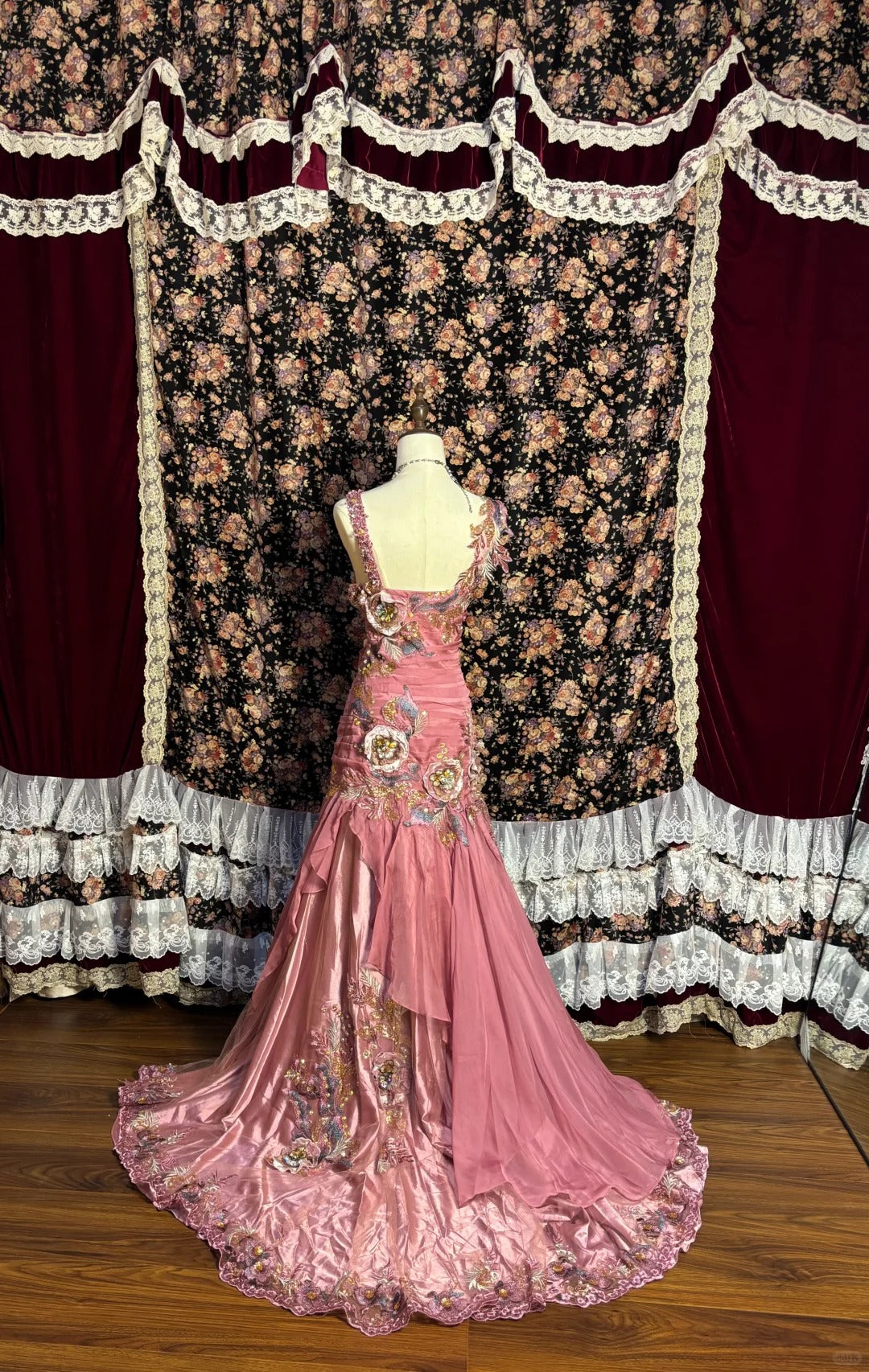 Vintage Pink Chiffon Strap 3D Flower Beaded Chiffon Satin Mermaid Wedding Dress P3042