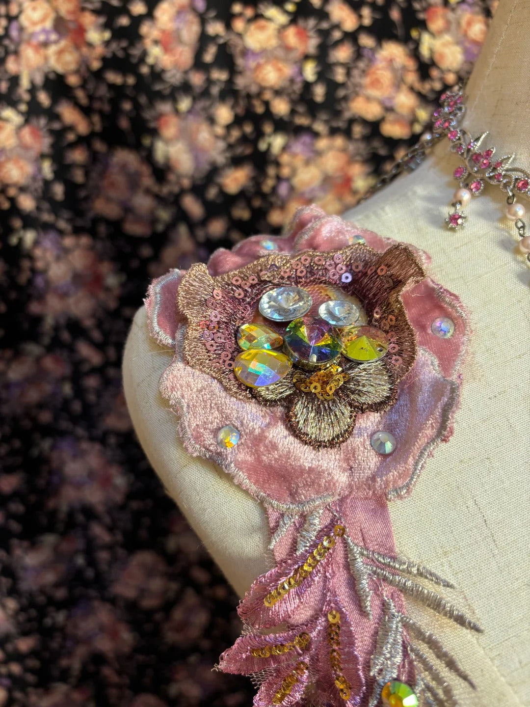 Vintage Pink Chiffon Strap 3D Flower Beaded Chiffon Satin Mermaid Wedding Dress P3042