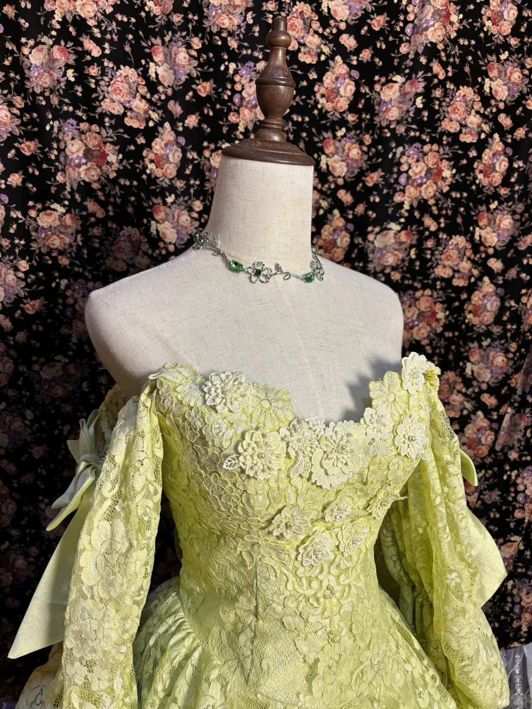 Grass Green Lace Flower Opening Ceremony Skirt Satin Floor-Length Wedding Dress P3044