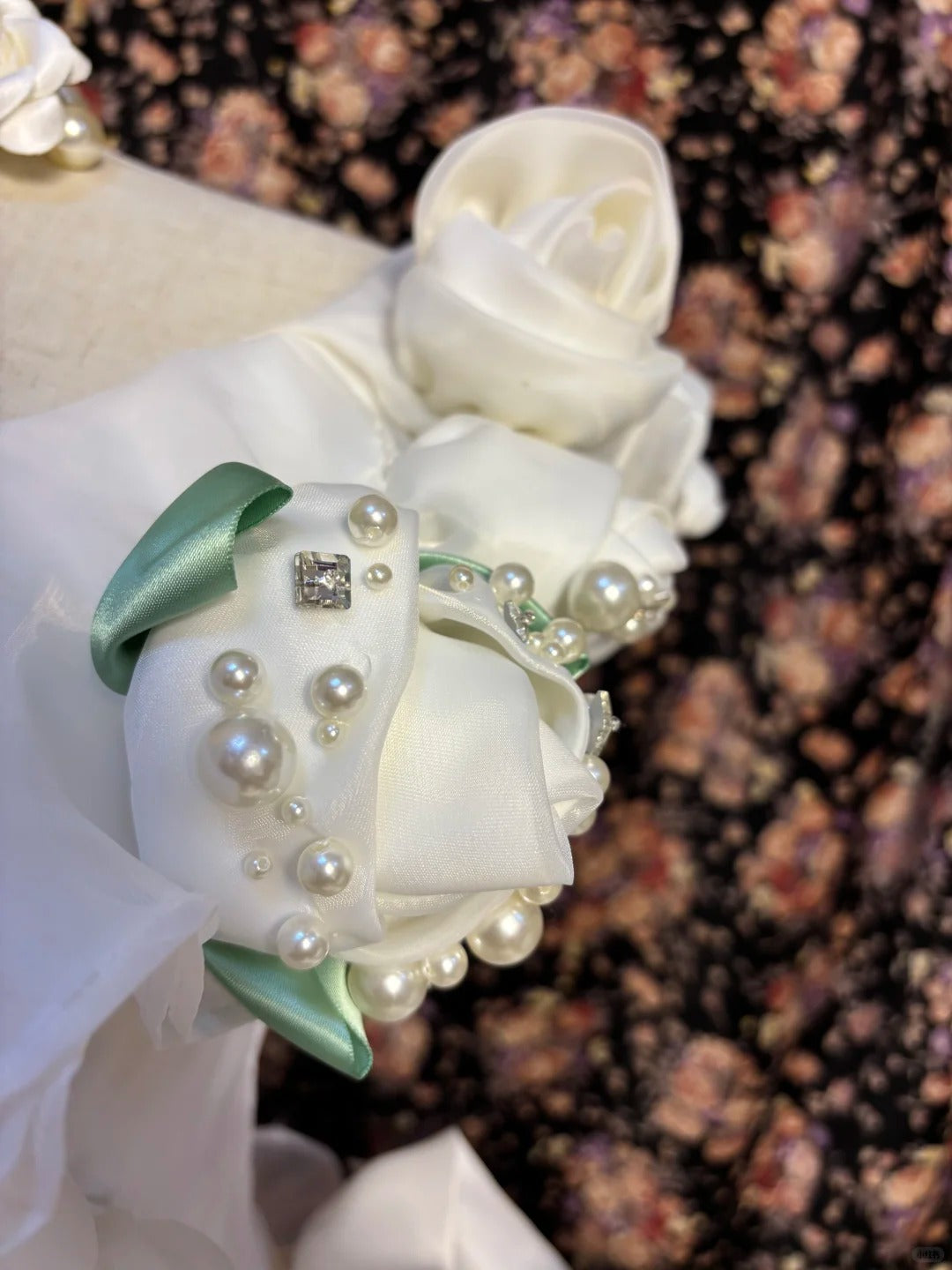 Elegant 3D Flower Off-shoulder Wavy Skirt Wedding Dress P3047