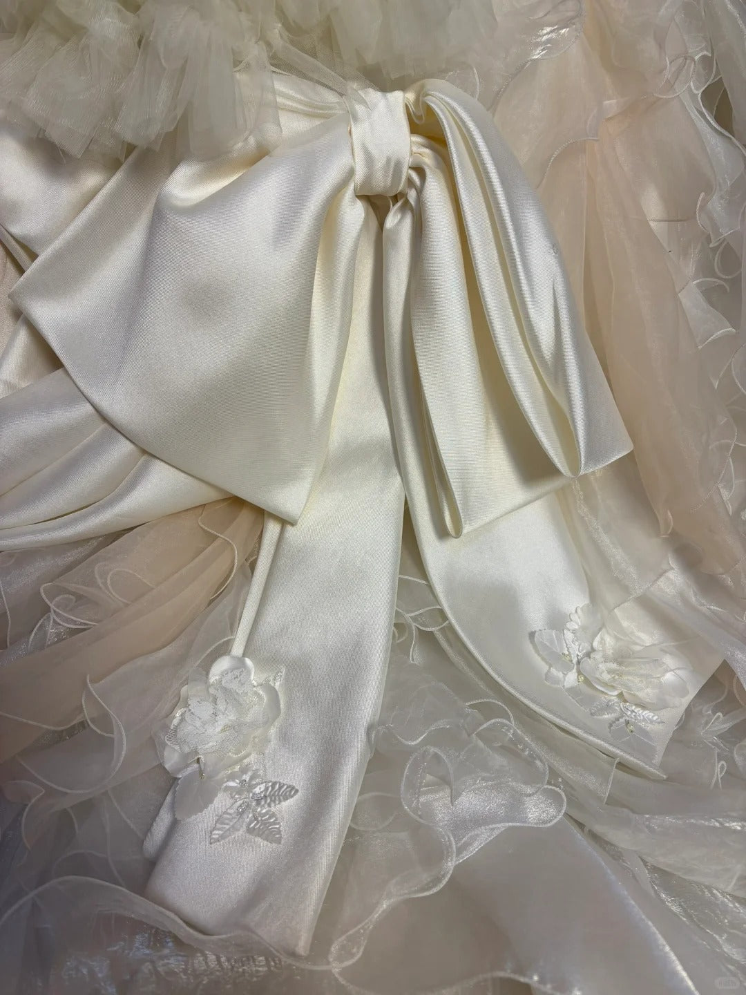 Princess Heavy White Tube Top Three-Dimensional Flower Irregular Skirt Wedding Dress P3050