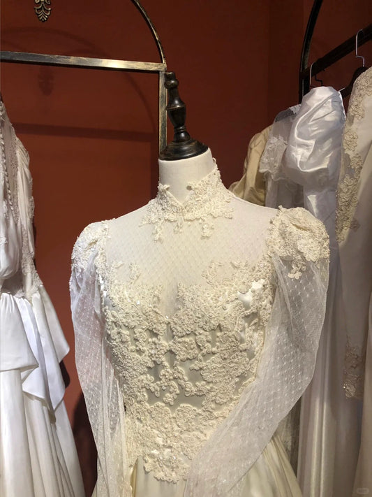 Vintage Champagne High Neck Lace Long Sleeve Buttoned Satin Floor-Length Wedding Dress P3057