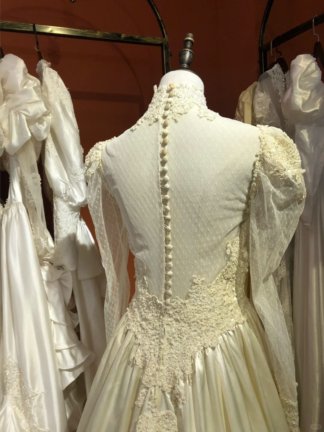 Vintage Champagne High Neck Lace Long Sleeve Buttoned Satin Floor-Length Wedding Dress P3057