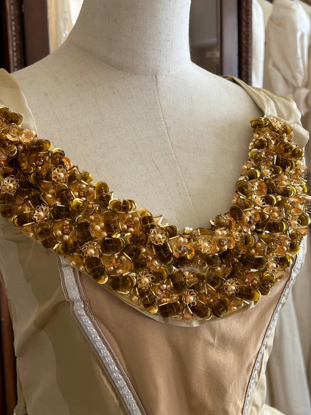 Princess Gold Rose Herringbone Waist Beaded Pleated Skirt Wedding Dress P3060