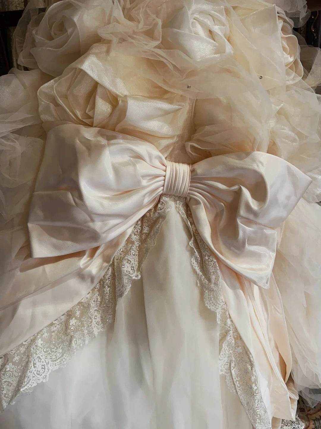 Princess Fishbone Tube Top Heavy Bow Rose Floor-Length Wedding Dress P3063