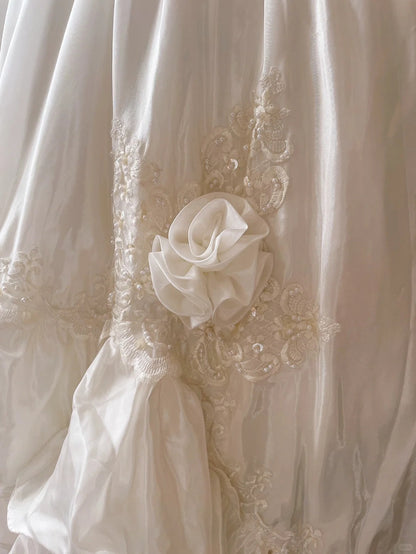 French Retro V-neck Beaded Puff Sleeve Satin Princess Wedding Dress P3076