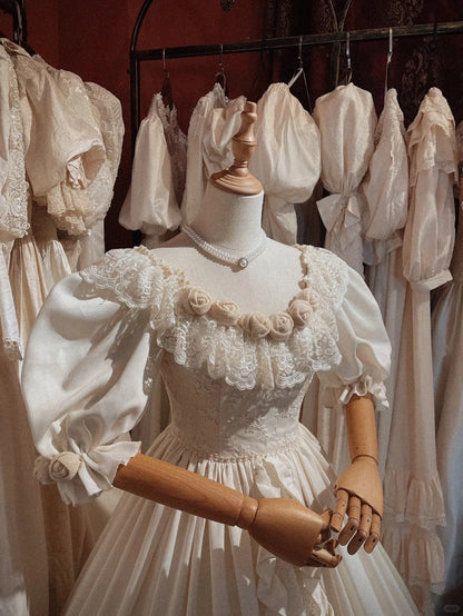 Retro Round Neck Furry 3D Flower Puff Sleeve A-Line Princess Wedding Dress P3081