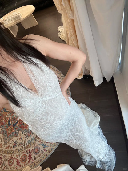 Sexy Lace Halter V-Neck Mermaid Train Wedding Dress P3093