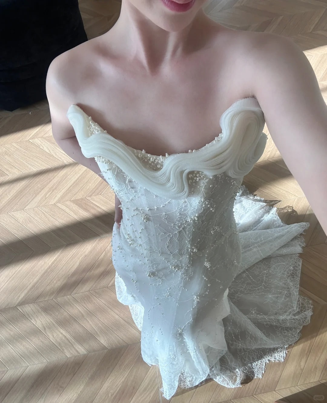 Elegant White Mermaid Wedding Dress with Wavy Beaded Lace and Train P3098